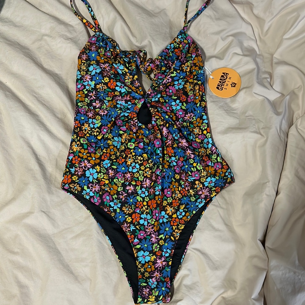 Ghanda ditsy floral one piece with beads size 8 - Picture 1 of 4